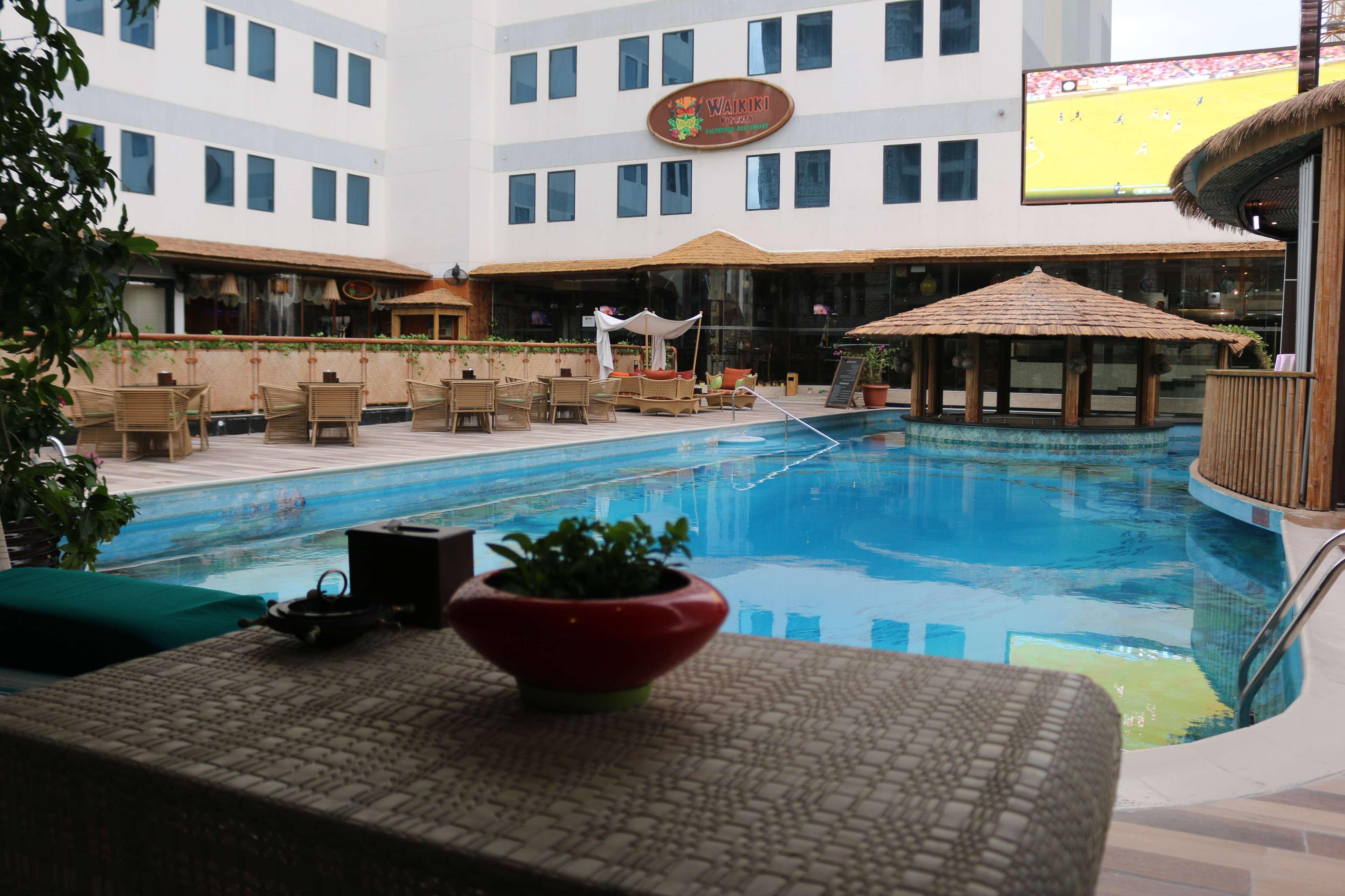 Elite Crystal Hotel Манама Екстериор снимка