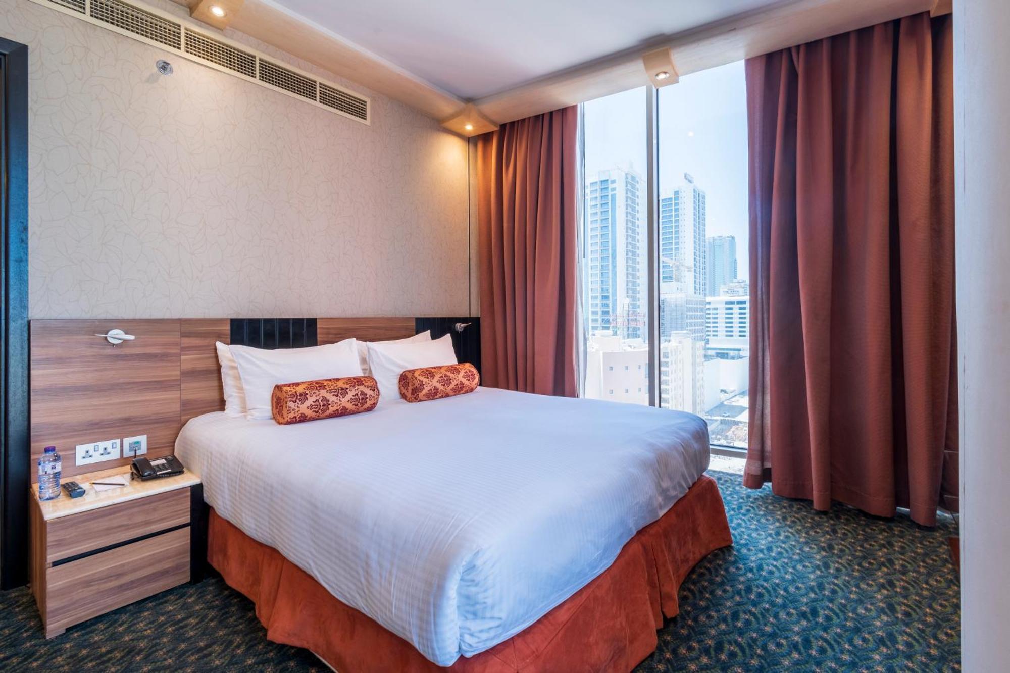 Elite Crystal Hotel Манама Екстериор снимка